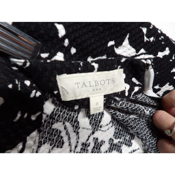 Talbots Black White Floral Stretch Back Slit Business Pencil Skirt | size 8 - Picture 7 of 9